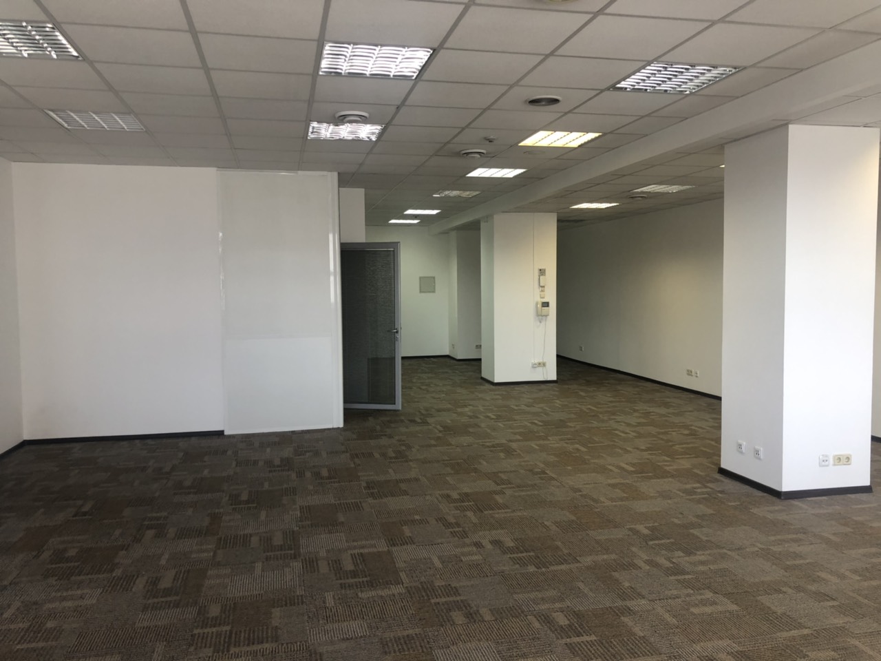 Без %! Аренда офиса в бизнес центре Петровка, м.Почайная (150 кв.м.)