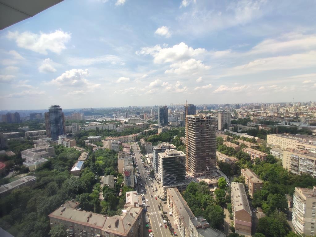 Аренда офиса 82 кв.м. 35 этаж. Кловский спуск,7.