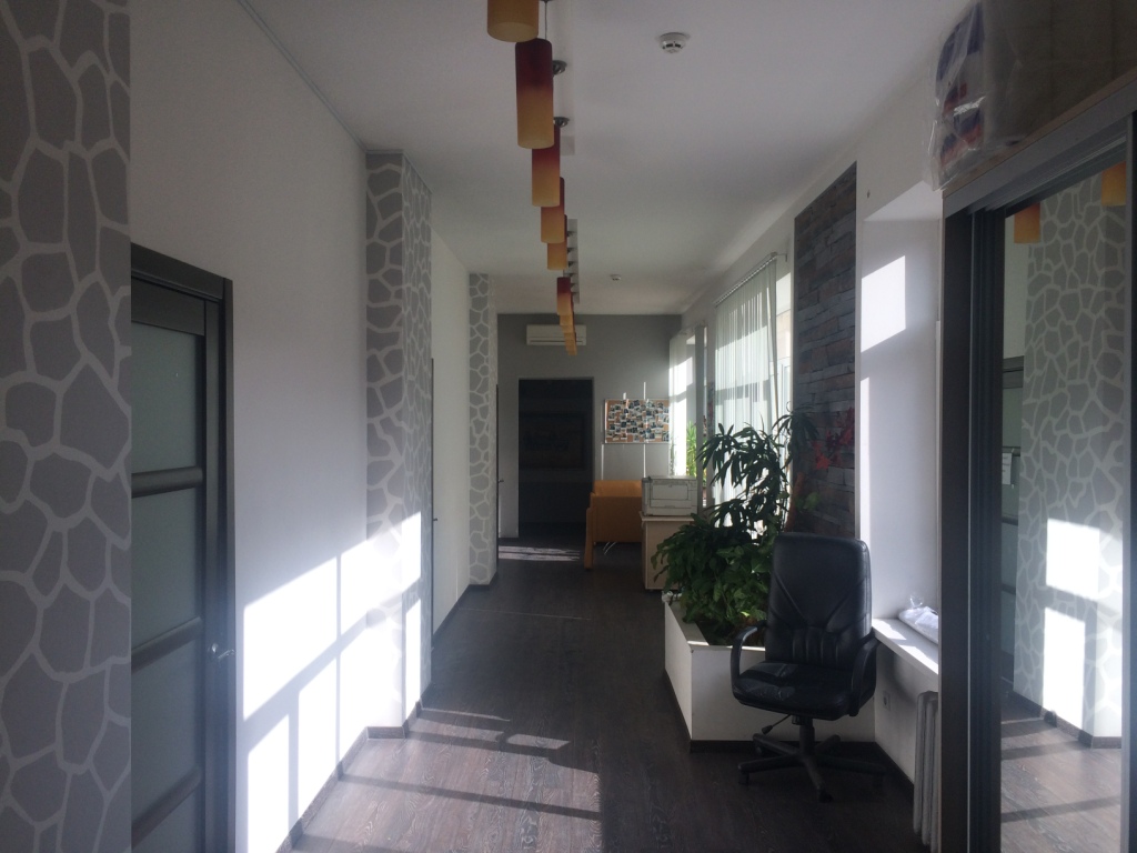 Аренда офиса Подол, ул.Сагайдачного  (270 кв.м.)