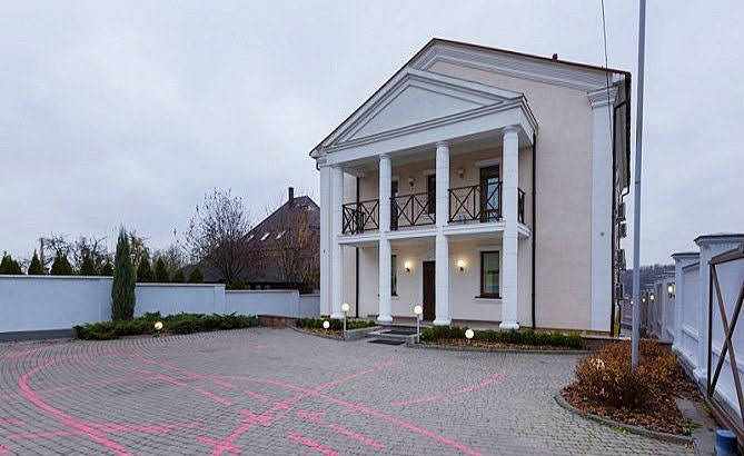 Аренда здания под офис на Печерске  (800 кв.м.)