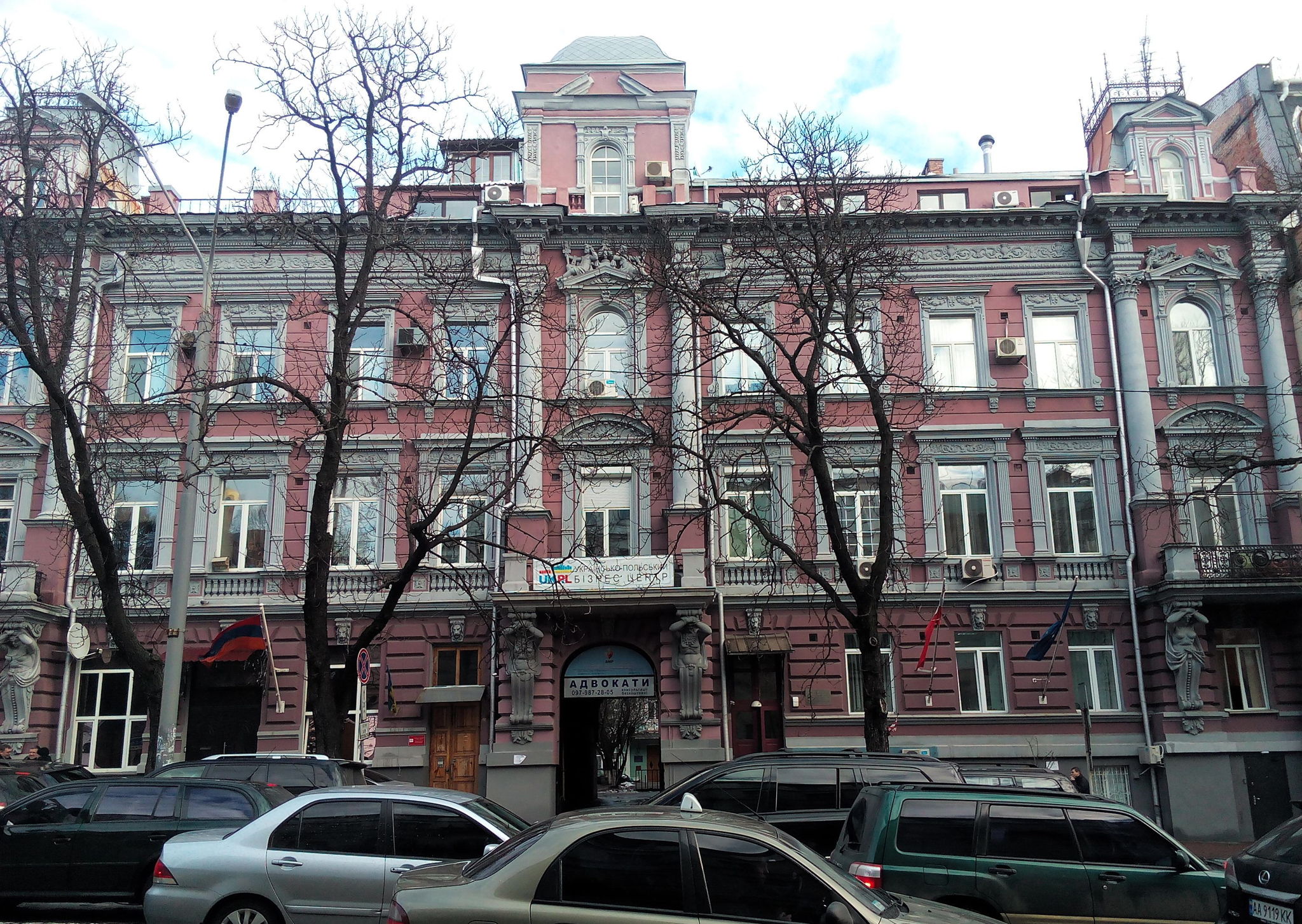 Продажа помещения (мансарда) ул Владимирская,45 (155 кв.м.)